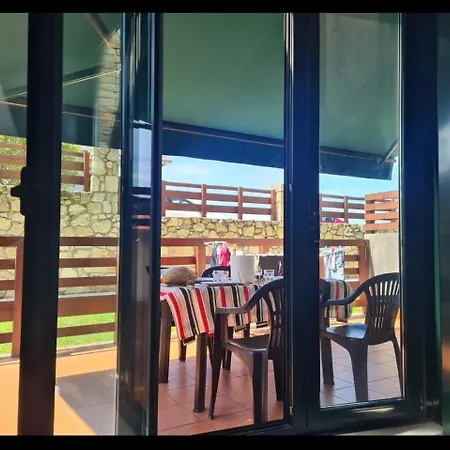 In Costa With Spa, Jacuzzi Apartment *