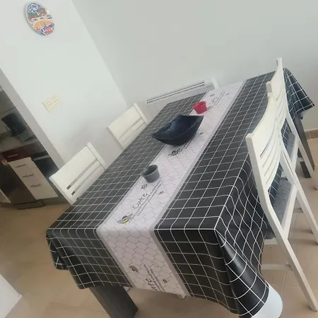 In Costa With Spa, Jacuzzi