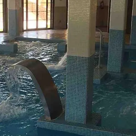 In Costa With Spa, Jacuzzi