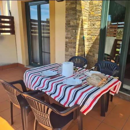 In Costa With Spa, Jacuzzi Apartamento