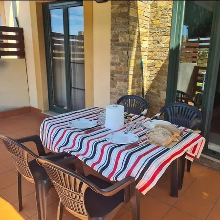 In Costa With Spa, Jacuzzi Apartment