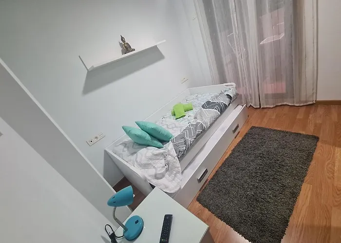 In Costa With Spa, Jacuzzi Apartmán *