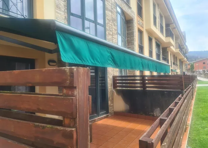 In Costa With Spa, Jacuzzi Apartmán *